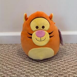 Tigger Squishmallow in excellent condition.
	•	New with tags
